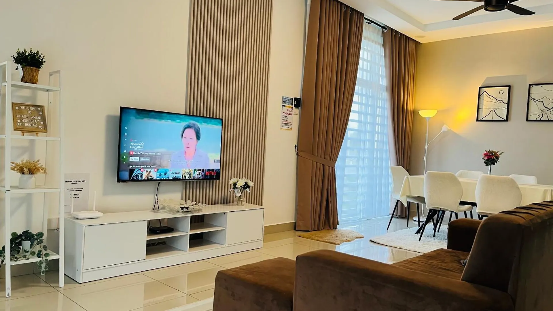 Khasif Amani Homestay Parit Buntar 0*,  Malesia
